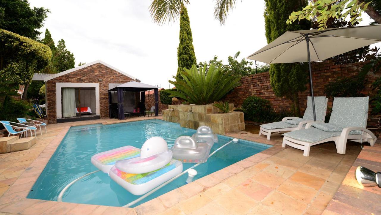 Corgi Guest House Johannesbourg Extérieur photo