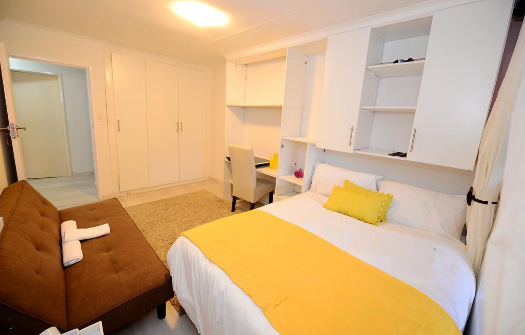 Corgi Guest House Johannesbourg Extérieur photo