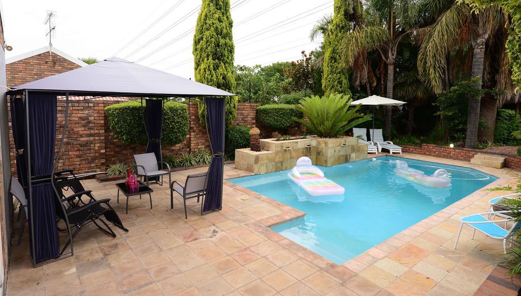 Corgi Guest House Johannesbourg Extérieur photo