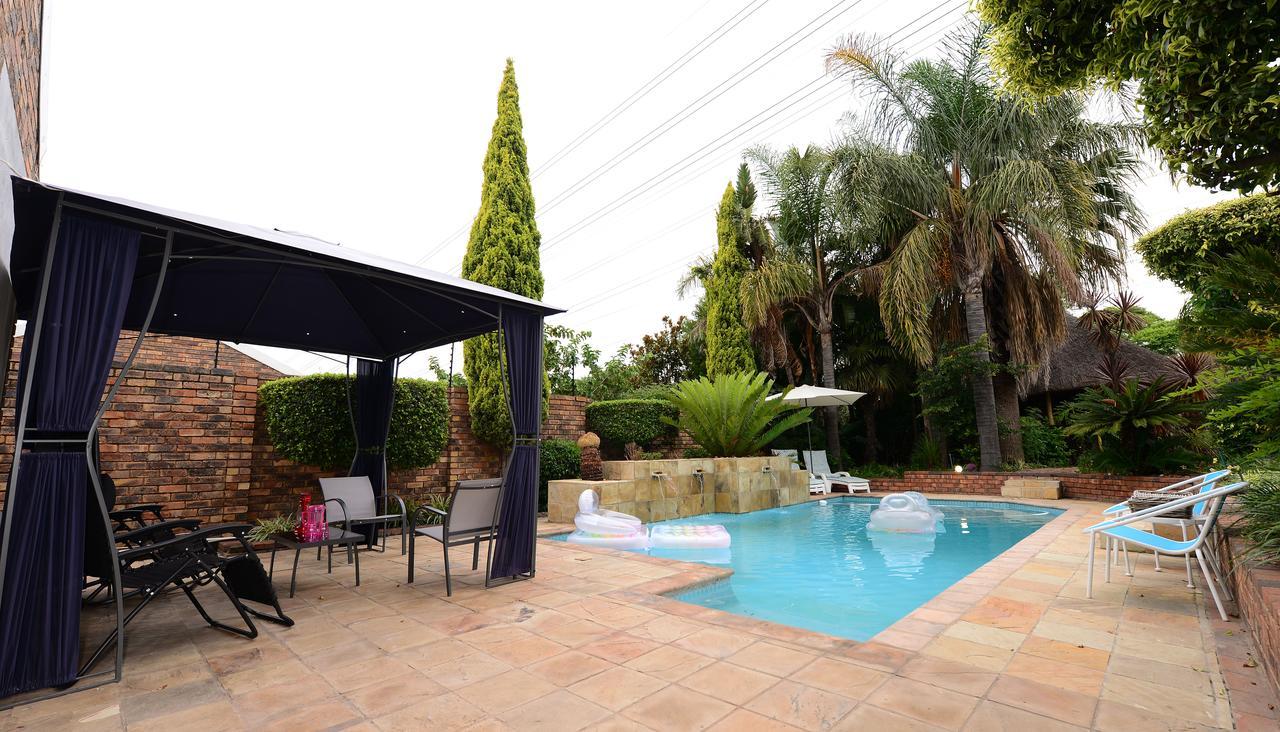 Corgi Guest House Johannesbourg Extérieur photo