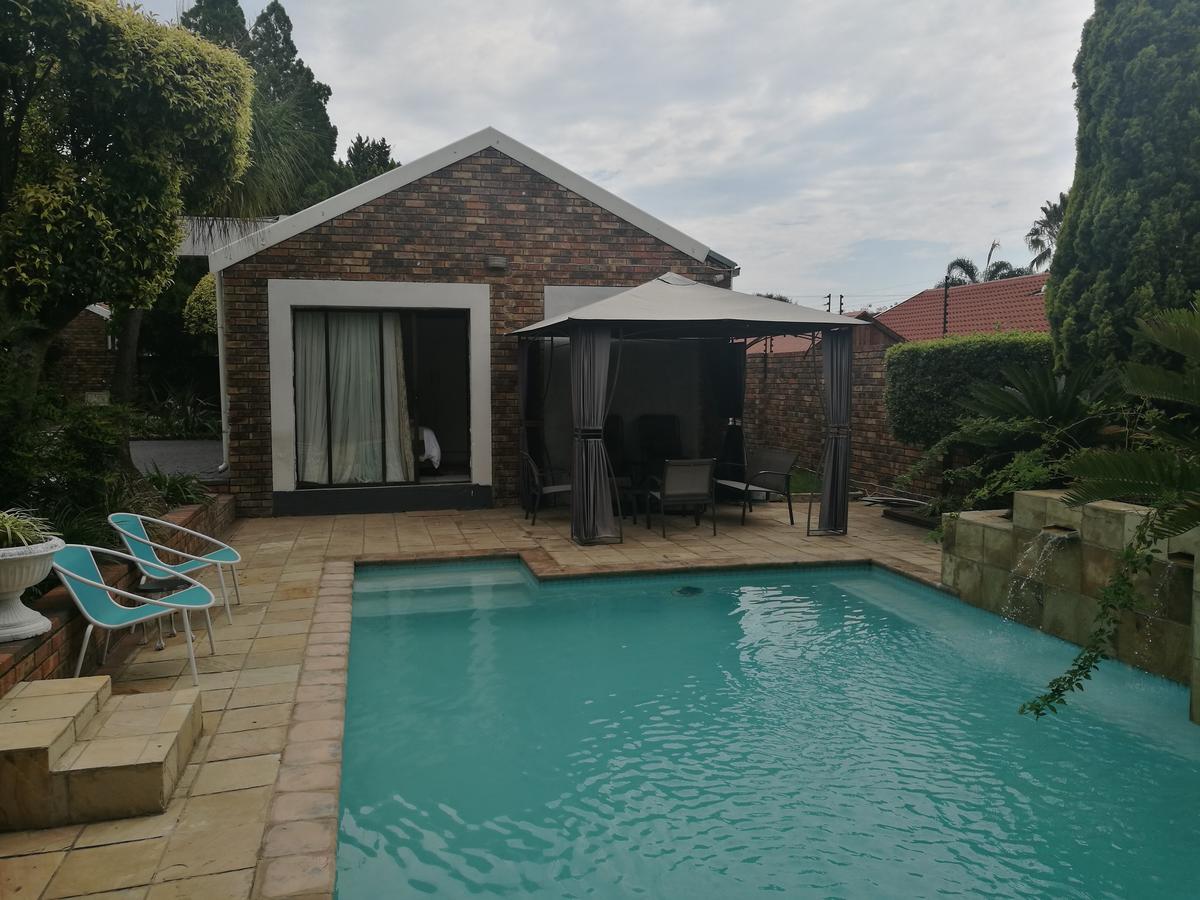 Corgi Guest House Johannesbourg Extérieur photo