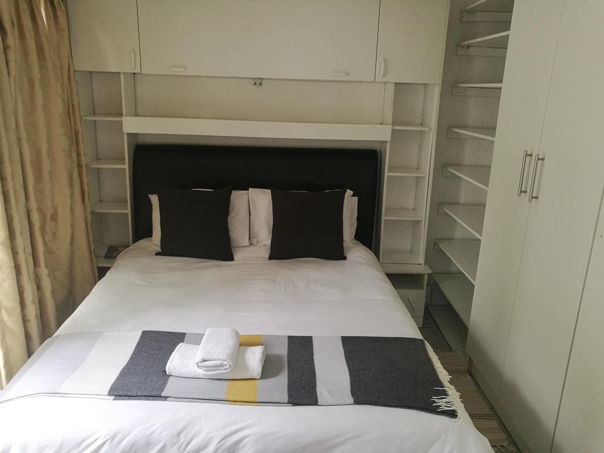 Corgi Guest House Johannesbourg Extérieur photo