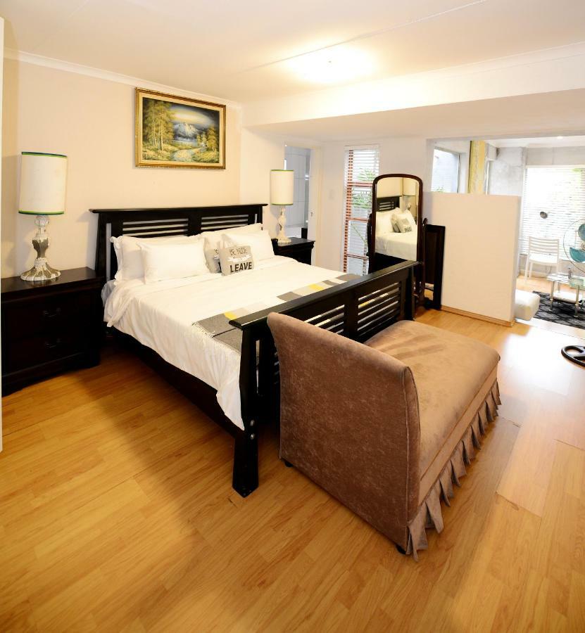 Corgi Guest House Johannesbourg Extérieur photo
